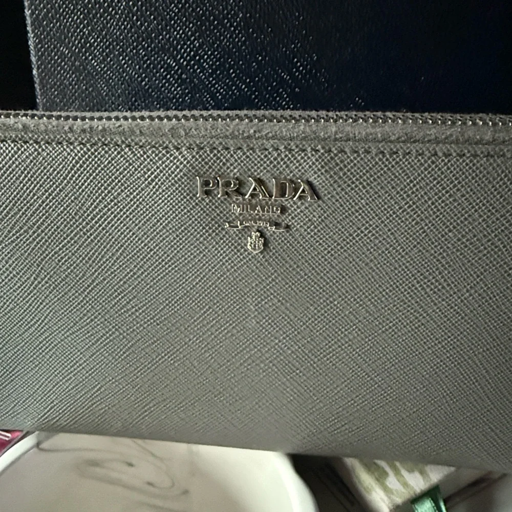 Prada Gray Textured Wallet - Picture 2 of 15